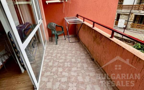 Studio z dużym balkonem w pierwszej linii kompleksu ID: 3842 - Фото10