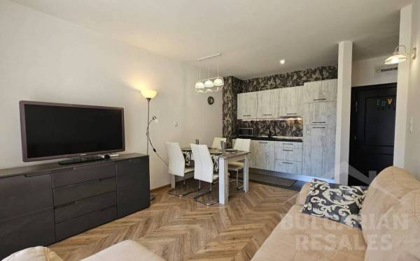 Apartament z wyjściem na basen, kompleks „Romance Paris” ID: 5130 - Фото6