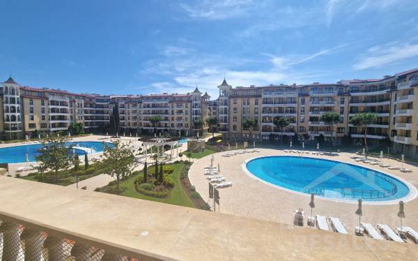 Move-in-ready apartment with a view of the pool, “Royal Sun” complex ID: 6309 - Photo 12