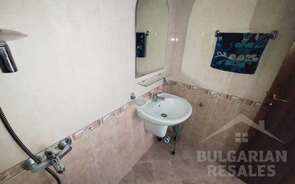 Great price! Two bedroom condo in gated community ID: 3300 - Photo 12