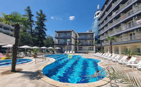 Designer-renovated apartment in the Sol e Mar complex ID: 5819 - Photo 18