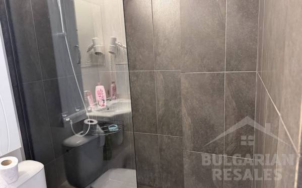 Купить студию с ремонтом на курорте Солнечный берег, вид на бассейн ID: 6068 - Фото 10