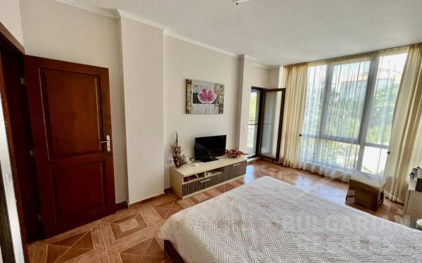 Първа линия и гледка към басейна! Апартамент в „Sun Wave“ ID: 4821 - Снимка 8