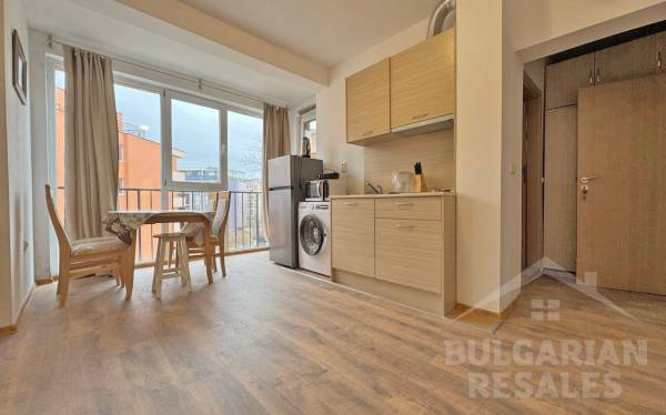 Светли стаи, 2 тераси, комплекс „Sunny View Central“, курорт Слънчев бряг ID: 6050 - Снимка 4