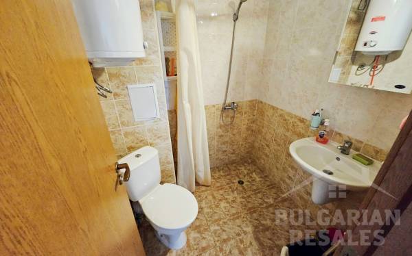 Атрактивна цена и изглед към басейна! Инвестирайте! ID: 5251 - Снимка 10