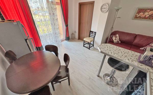 Бюджетна оферта! Апартамент в голям комплекс ID: 4972 - Снимка 4