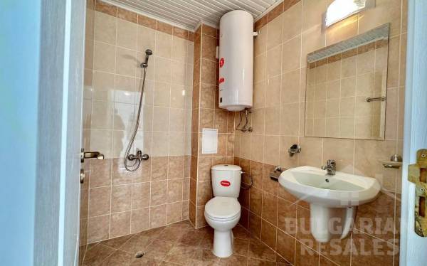 Квартира в тихом районе с ремонтом и частично мебелью ID: 3248 - Фото 10