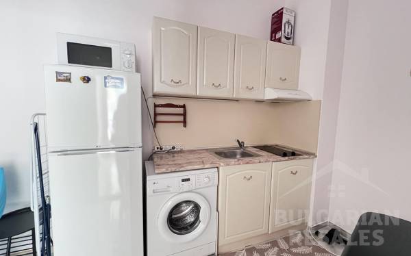 Mieszkanie z nowymi meblami, pierwsza linia, boczny widok na morze! ID: 4244 - Фото6