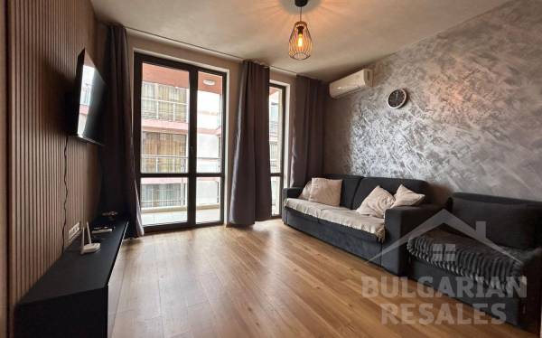 Модерен интериор и изглед към басейна — апартамент в „Tarsis 2“ ID: 5769 - Снимка 8