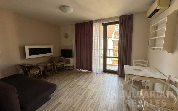 Хубав светъл апартамент с гледка към басейна ID: 4827 - Снимка 2