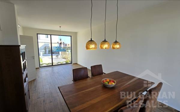 Kup teraz! Dwa piętra i patio w willi ID: 5368 - Фото5