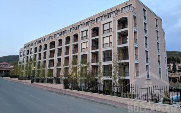 Апартамент в Елените в комплекс с плувен басейн ID: 4567 - Снимка 11