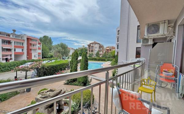 Pool view. Apartment for a large family in the “VIP Image” complex ID: 6206 - Photo 12