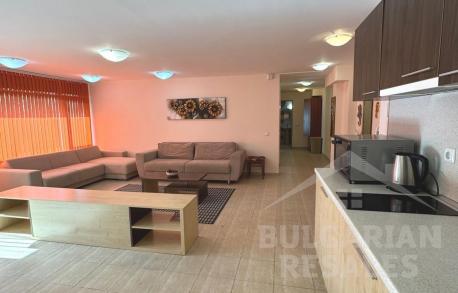 Апартамент в Слънчев бряг, 2 спални, вътрешен двор - Снимка 8