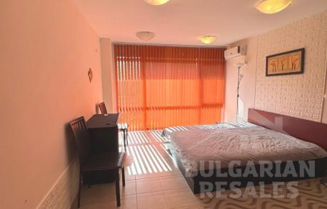 Апартамент в Слънчев бряг, 2 спални, вътрешен двор - Снимка 9