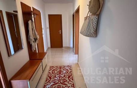 Apartment in a lushly landscaped complex - Photo 16