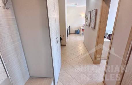 Výhľad na bazén, apartmán v prestížnom rezortnom komplexe - Фото14