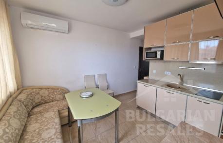 Apartmán so zaujímavou dispozíciou v lokalite „Sea Diamond“ - Фото4