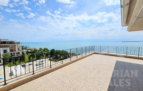 Изглед към морето, първа линия, 3 спални, комплекс „Prestige Fort Beach“ - Снимка 9