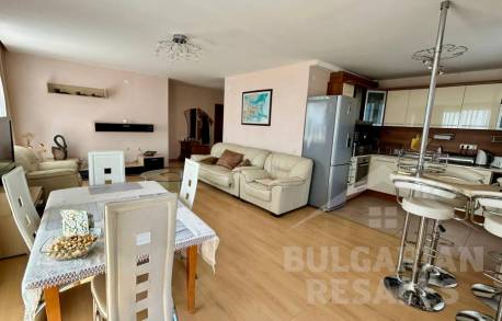 Фронтальный вид на море, первая линия, 3 спальни, комплекс 