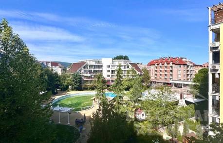 Pool view! Spacious apartment in Sunny Beach, “Sun Village” complex - Photo 14