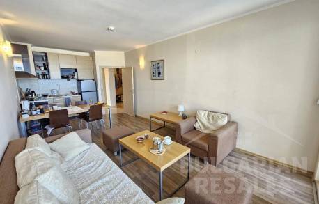 Sea view, beachfront, 3 bedrooms, “Obzor Beach Resort” complex - Photo 6