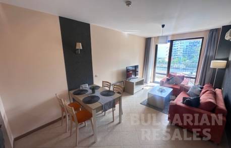 Меблированная двухкомнатная квартира, в хорошем состоянии, комплекс 