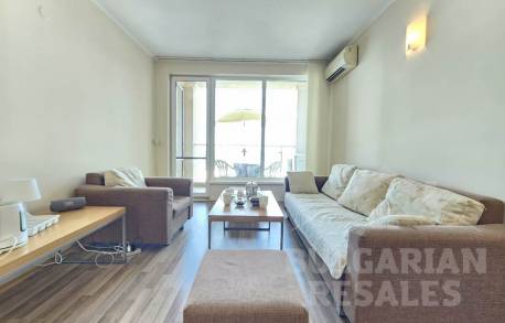 Sea view, beachfront, 3 bedrooms, “Obzor Beach Resort” complex - Photo 8