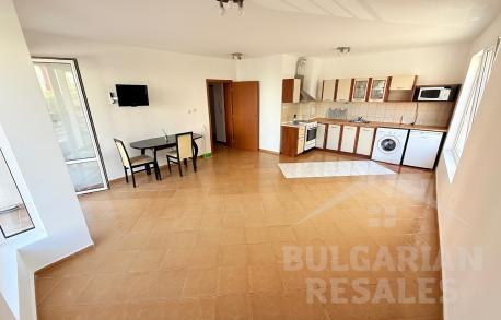 Apartment with a huge terrace in a quiet area of Sunny Beach - Photo 1