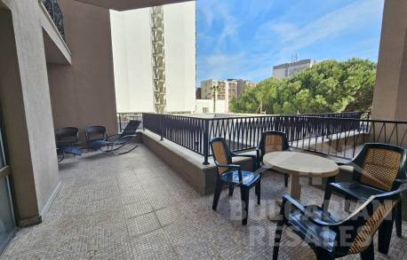Просторный апартамент с 2 спальнями и 2 санузлами в комплексе Barcelo Royal Beach, Солнечный Берег - Фото 1