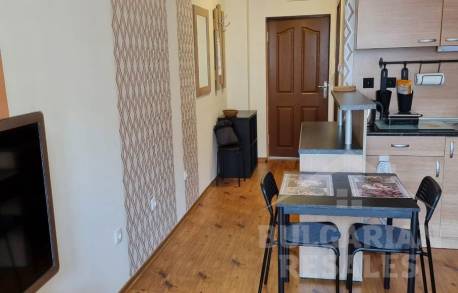 Обзаведено студио с изглед към басейна, на 5 минути от плажа, Свети Влас - Снимка 4