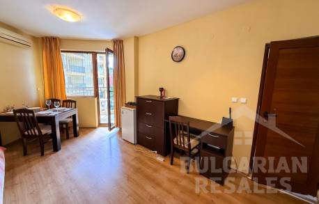 Dwupokojowe mieszkanie z widokiem na basen, Słoneczny Brzeg, kompleks „Amadeus 5” - Фото9