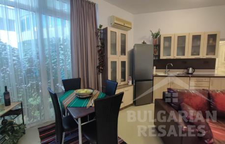 Многостаен апартамент за спокойна почивка - Снимка 4