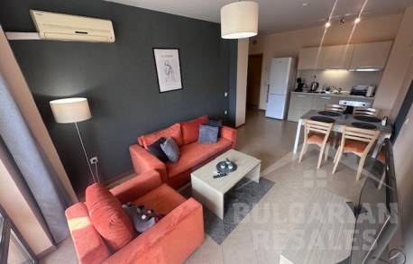 Меблированная двухкомнатная квартира, в хорошем состоянии, комплекс 