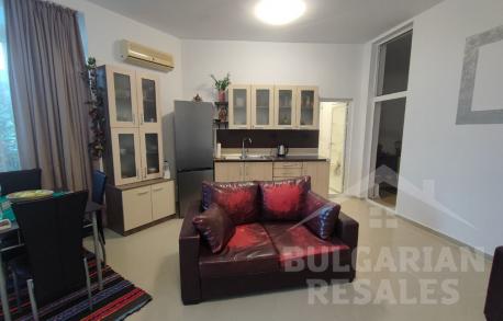 Многостаен апартамент за спокойна почивка - Снимка 2