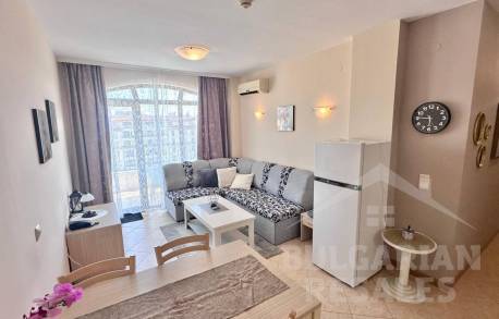 Výhľad na bazén, apartmán v prestížnom rezortnom komplexe - Фото5