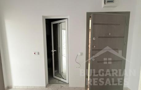 Апартамент в нова жилищна сграда, курорт Слънчев бряг - Снимка 11