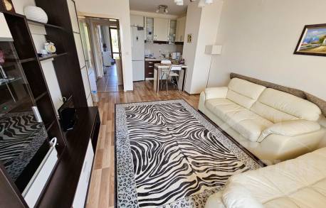 Spacious apartment with sea and mountain views in Elenite - Photo 4