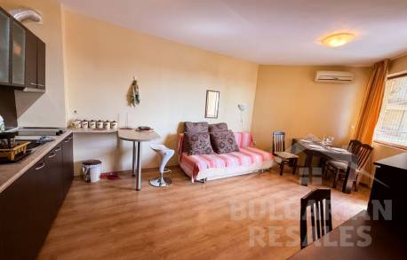 Dwupokojowe mieszkanie z widokiem na basen, Słoneczny Brzeg, kompleks „Amadeus 5” - Фото10