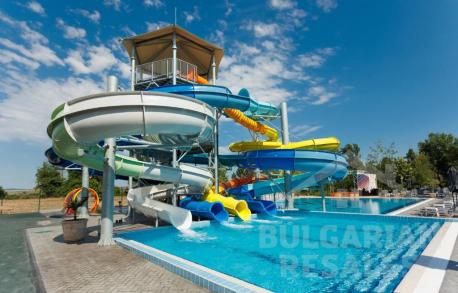 Купете с нас! Апартамент в престижен курортен комплекс - Снимка 16