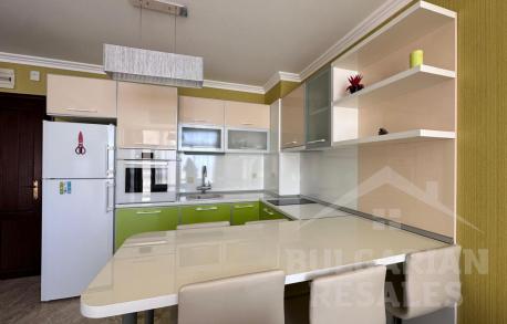 Pierwsza linia i widok na morze! Apartament z 1 sypialnią w Sveti Vlas - Фото8