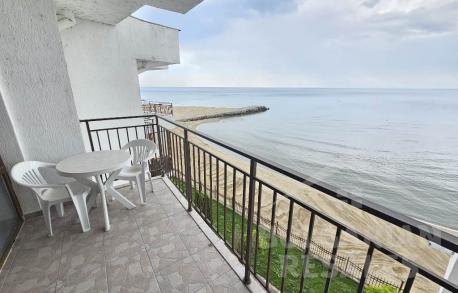 Frontalny widok na morze! Apartament w „Messambria Fort Beach” - Фото1