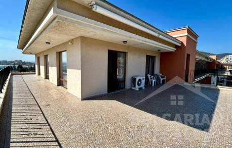 Фронтальный вид на море, первая линия, 3 спальни, комплекс 