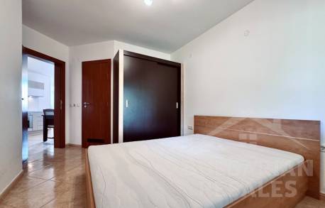 Sea and pool views, new kitchen, 2 bedrooms, “Etara 3” complex - Photo 20