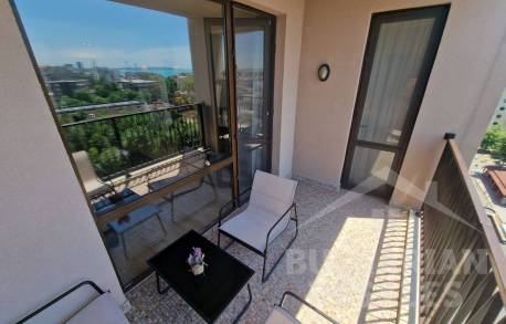 Apartment with Sea View in the Prestigious “Barcelo Royal Beach” Complex - Photo 7
