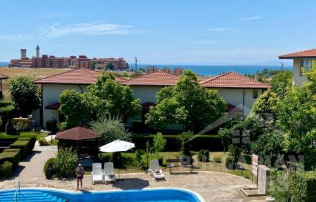 Шикарная квартира в комплексе, все удобства - Фото 1