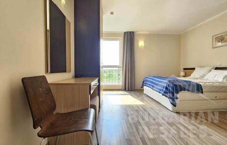 Sea view, beachfront, 3 bedrooms, “Obzor Beach Resort” complex - Photo 26