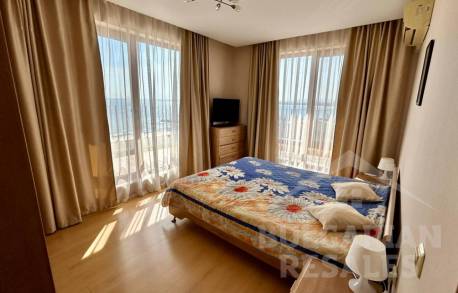 Фронтальный вид на море, первая линия, 3 спальни, комплекс 