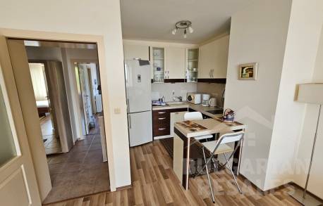 Spacious apartment with sea and mountain views in Elenite - Photo 6