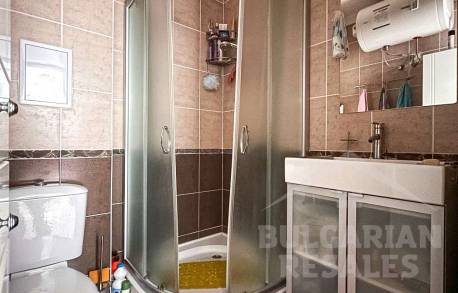 Апартамент с няколко спални и гледка към морето - Снимка 26